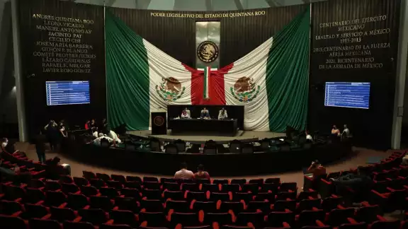 Las dos fueron turnadas a comisiones legislativas correspondientes, para su debido estudio, análisis y posterior dictamen Las dos fueron turnadas a comisiones legislativas correspondientes, para su debido estudio, análisis y posterior dictamen