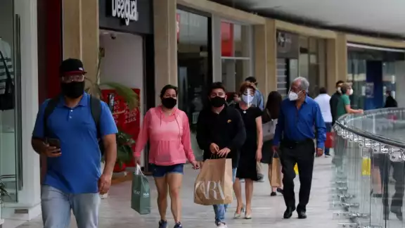 Aspectos de la reapertura de plazas comerciales en Ciudad de México