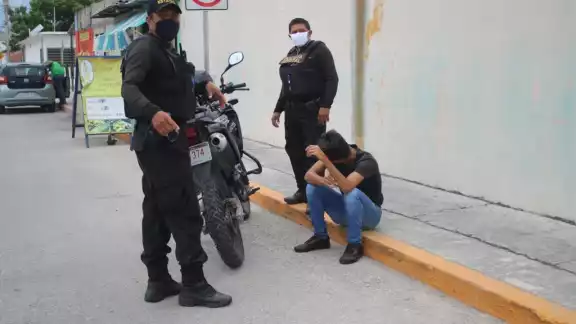 La ONU recomienda 2.8 elementos del orden por cada 1000 ciudadanos; sin embargo, en México esta meta se reduce a sólo 1.8 trabajadores de Seguridad Pública La ONU recomienda 2.8 elementos del orden por cada 1000 ciudadanos; sin embargo, en México esta meta se reduce a sólo 1.8 trabajadores de Seguridad Pública