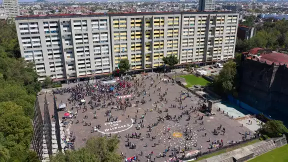 El Invi  tiene como objetivo atender la necesidad de un inmueble de la población a través del otorgamiento de créditos de interés social, por lo que ofrece dos programas disponibles para que los mexicanos se hagan de un hogar