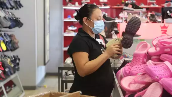 Las trabajadoras siguen enfrentando inequidad laboral: ganan menos que los varones Las trabajadoras siguen enfrentando inequidad laboral: ganan menos que los varones