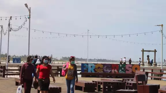 Los avances turísticos que el puerto ha conseguido son, en ocasiones, opacados por los actos de violencia y la delincuencia, debido a la falta de vigilancia por parte de las autoridades policíacas Los avances turísticos que el puerto ha conseguido son, en ocasiones, opacados por los actos de violencia y la delincuencia, debido a la falta de vigilancia por parte de las autoridades policíacas