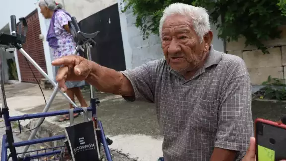 Don Tilso asegura que fue confinado a vivir dentro de un garage
Don Tilso asegura que fue confinado a vivir dentro de un garage