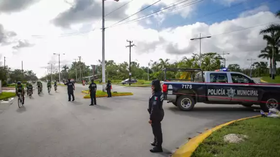 Algunas vías, como el Boulevard Aeropuerto, serán cerradas por el desarrollo del Ironman Cozumel 2021 Algunas vías, como el Boulevard Aeropuerto, serán cerradas por el desarrollo del Ironman Cozumel 2021