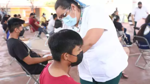 La vacuna de la farmacéutica Pfizer pediátrica será administrada a los infantes en 19 municipios del estado