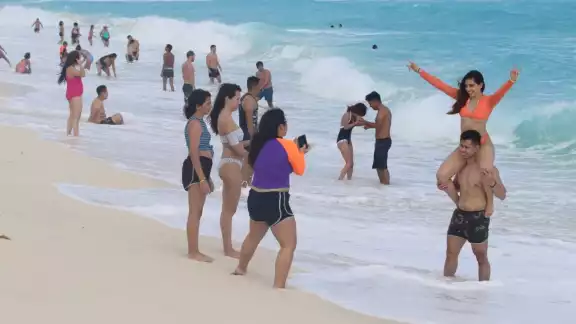 Vendedores que dependen del turismo, confían que este fin semana repunte el número de visitantes Vendedores que dependen del turismo, confían que este fin semana repunte el número de visitantes