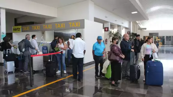 El aeropuerto de Ciudad del Carmen es la terminal aérea con mayor número de operaciones El aeropuerto de Ciudad del Carmen es la terminal aérea con mayor número de operaciones