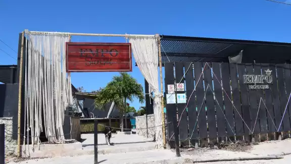 Antro Emporio en la zona de discos en el puerto de Chicxulub Antro Emporio en la zona de discos en el puerto de Chicxulub