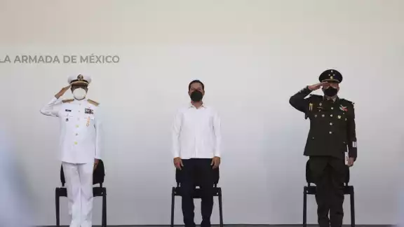 La ceremonia se efectuó en el Patio de Honor de la IX Zona Naval en el puerto de abrigo de Yucalpetén