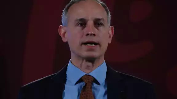 Hugo López Gatell indicó que la vacunación es de gran importancia porque permite tener una pandemia más manejable
