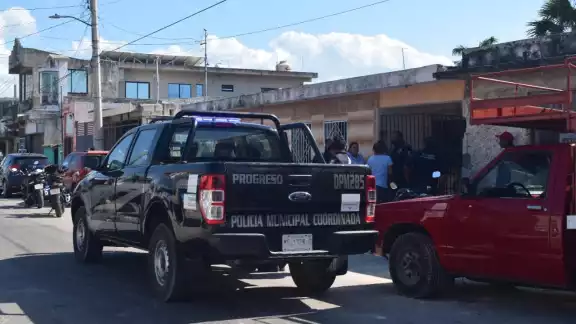 La denuncia por robo a casa-habitación fue realizada en la FGE en Progreso La denuncia por robo a casa-habitación fue realizada en la FGE en Progreso
