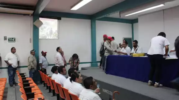 La votación de jubilados de la Unacar duró cinco horas