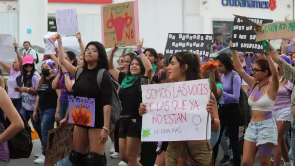 Acusan que no se les brinda atención en clínicas Acusan que no se les brinda atención en clínicas