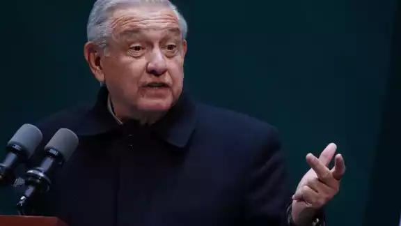 AMLO sostuvo que al evento están invitados gobernadores, legisladores, ciudadanos y entre los artistas invitados estarán María Inés Ochoa y una banda de niños indígenas de Oaxaca. AMLO sostuvo que al evento están invitados gobernadores, legisladores, ciudadanos y entre los artistas invitados estarán María Inés Ochoa y una banda de niños indígenas de Oaxaca.