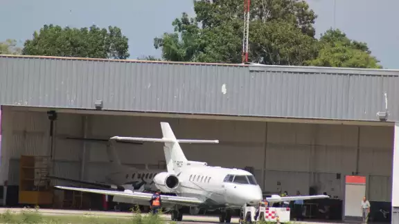 El administrador del Aeropuerto indicó que se dieron todas las facilidades a las autoridades para la investigación de la aeronave Foto: Manuel Collí El administrador del Aeropuerto indicó que se dieron todas las facilidades a las autoridades para la investigación de la aeronave Foto: Manuel Collí