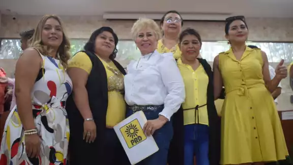 Jazmín López Manrique, 'Tina Tuyub', será la candidata del PRD a la gubernatura de Yucatán Jazmín López Manrique, 'Tina Tuyub', será la candidata del PRD a la gubernatura de Yucatán