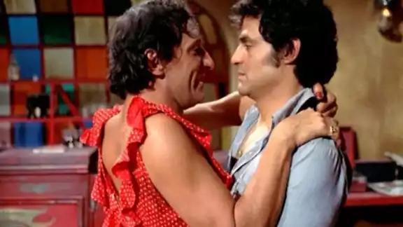 La película 'El lugar sin límites' fue dirigida por Arturo Ripstein en 1978 y protagonizada por Roberto Cobo y Gonzalo Vega
