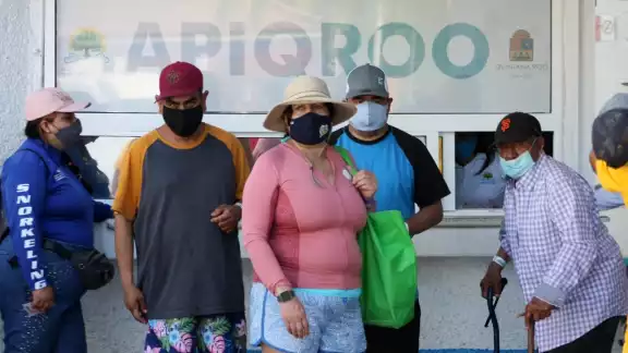 Prestadores de servicios turísticos de Cancún salen a trabajar con miedo al COVID-19 Prestadores de servicios turísticos de Cancún salen a trabajar con miedo al COVID-19