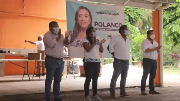 Raúl Romero en su visita en el sur de Yucatán Raúl Romero en su visita en el sur de Yucatán