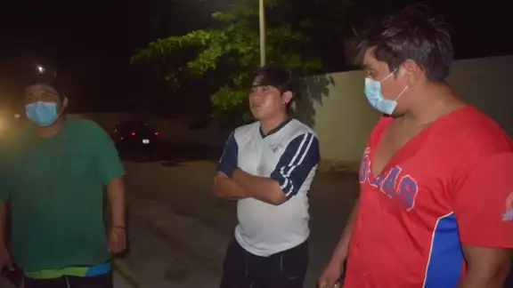 Aseguran que sólo fueron a llevar a un familiar, y fueron ellos quienes terminaron en la cárcel luego de ser jaloneados Aseguran que sólo fueron a llevar a un familiar, y fueron ellos quienes terminaron en la cárcel luego de ser jaloneados
