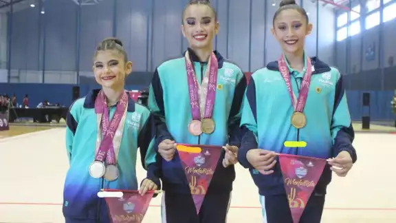 La gimnastas rítmicas obtuvieron medallas de oro La gimnastas rítmicas obtuvieron medallas de oro