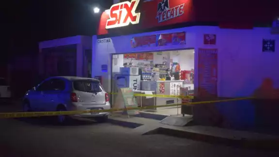 Las autoridades llegaron al negocio para atender el llamado de urgencia