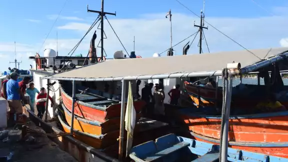 Los cinco pescadores regresaron con buen estado de salud Los cinco pescadores regresaron con buen estado de salud