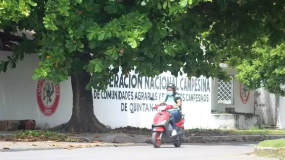 Luego de que el presidente de la República, Andrés Manuel López Obrador, negara apoyos a organizaciones, la CNC cerró sus puertas en Chetumal. Foto: Luis Enrique Tuz Luego de que el presidente de la República, Andrés Manuel López Obrador, negara apoyos a organizaciones, la CNC cerró sus puertas en Chetumal. Foto: Luis Enrique Tuz
