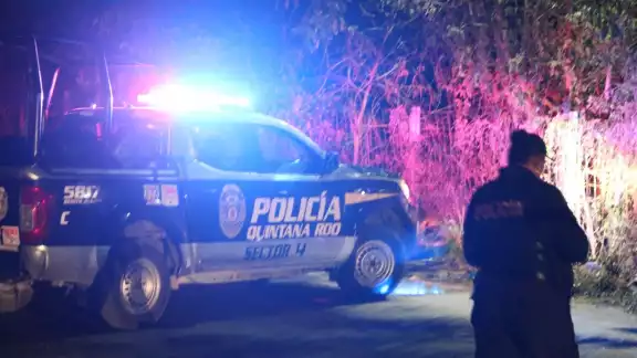 La mano y el torso de un hombre fueron encontrados junto a una cartulina con amenazas el día de ayer La mano y el torso de un hombre fueron encontrados junto a una cartulina con amenazas el día de ayer