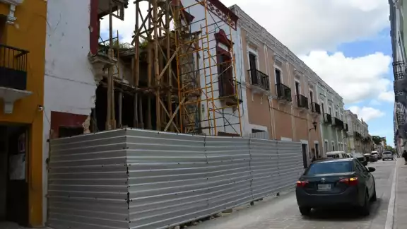 Durante dos semanas se mantuvo cerrada la calle al paso de los automovilistas