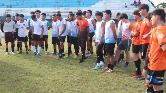 Tigrillos de Chetumal de la mano del profesor Selin Hadad regresó a la cancha para iniciar la pretemporada Tigrillos de Chetumal de la mano del profesor Selin Hadad regresó a la cancha para iniciar la pretemporada