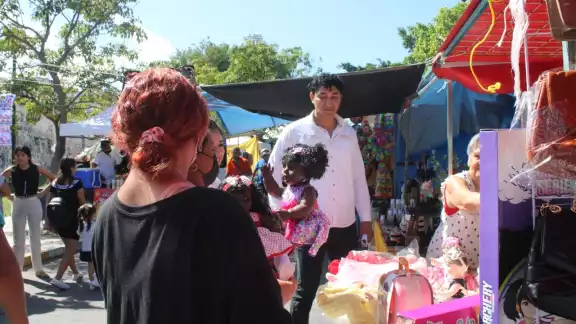 Juguetes, ropa y roscas de reyes son los productos más comprados este 6 de enero Juguetes, ropa y roscas de reyes son los productos más comprados este 6 de enero