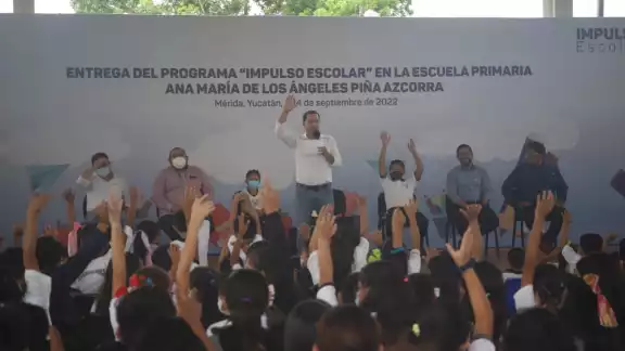 El programa Impulso Escolar surge para ayudar a las familias yucateca con los gastos escolares