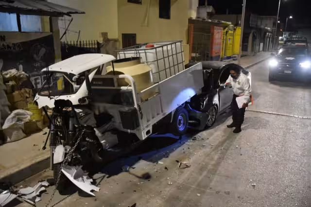 Automovilista provoca accidente vehicular en la Av. Francisco I. Madero de Campeche