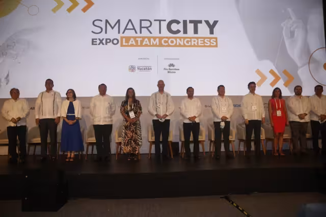 El gobernador Mauricio Vila acudió a la inauguración del Smart City Expo Latam Congress