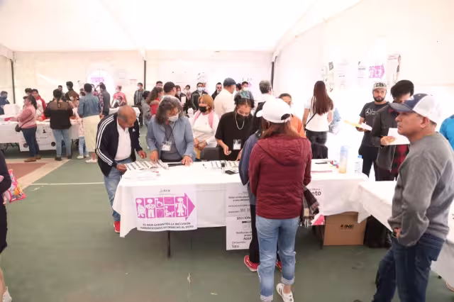 Los comicios electorales iniciaron en punto de las 8:00 de la mañana