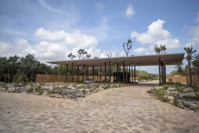 Cancún en una de las plazas con más potencial en el sector inmobiliario, por lo que se tiene contemplada la construcción de al menos 30 mil unidades de vivienda social