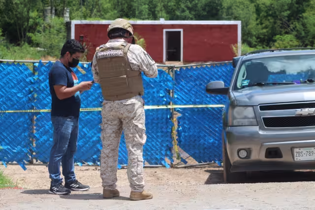 El operativo inició desde las 9:00 horas y se desconoce si hay detenidos