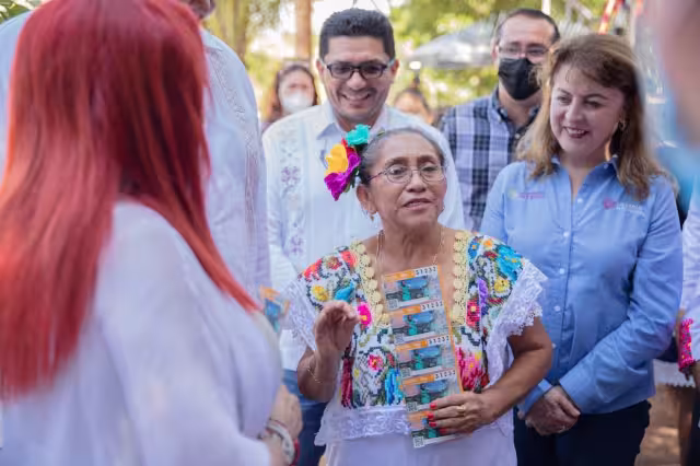 Doña Ramona es presidenta de una sociedad cooperativa acuícola rural de Campeche