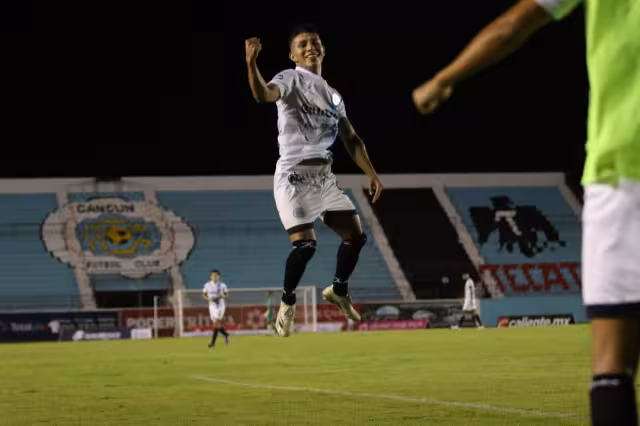 El partido finaliza con la victoria de Cancún FC por cuatro goles a cero sobre Pumas de Tabasco. Foto: Erik Marfil