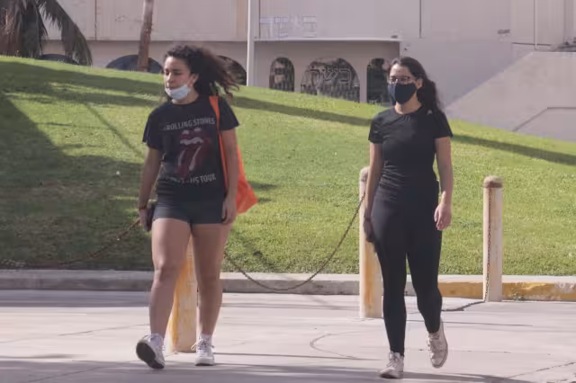 La velocidad de crecimiento de casos para la zona sur es de 0.22 y de 0.22 para la zona norte