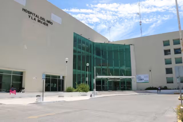 El niño fue ingresado al Hospital del Niño y la Mujer en la capital de San Luis Potosí. Foto: Gobierno de SLP