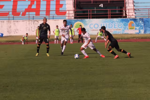 Los Pioneros jugaron con su mejor energía