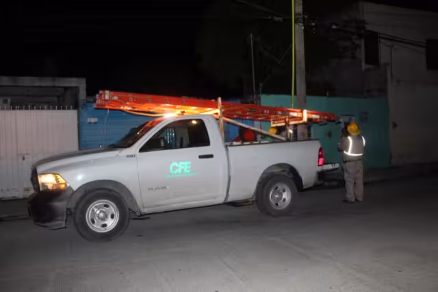 El reclamo de los vecinos gira en torno al mal servicio que ofrece al CFE en Ciudad del Carmen, Campeche