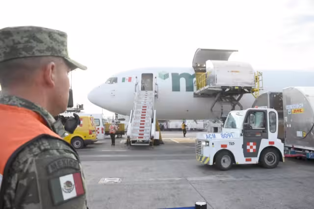 Llega a México un millón 2 mil vacunas pediátricas contra el COVID-19