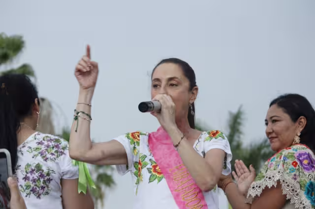 Claudia Sheinbum llegó esta mañana a Mérida