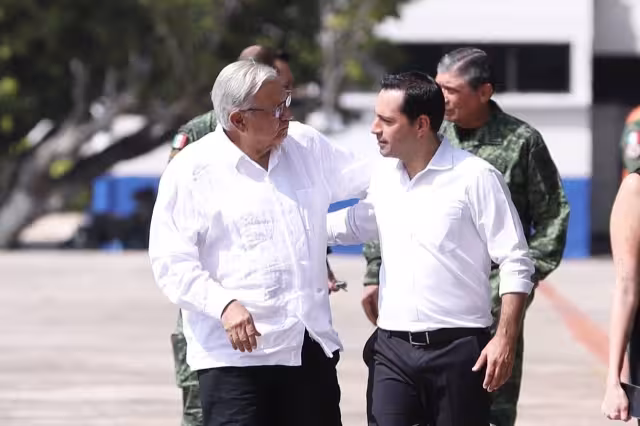 El mandatario se habría reunido con el Presidente para supervisar los trabajos del Tren Maya