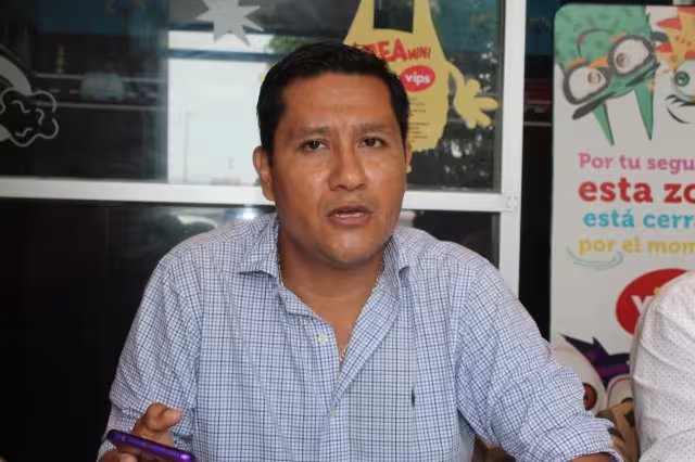 El trabajador petrolero Azael León Sánchez exhibió irregularidades en la sección 47 del STPRM