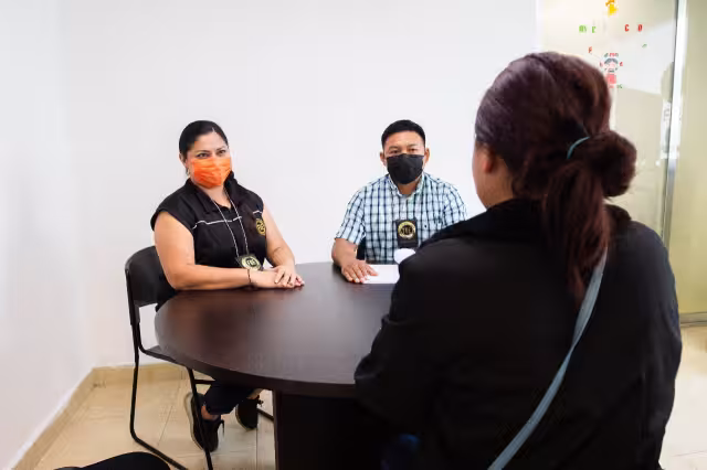 La mujer actualmente vive en otra ciudad