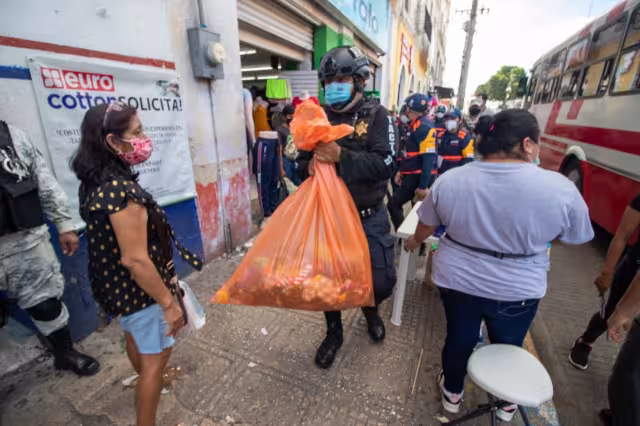Los decomisos fueron en los alrededores de los mercados Lucas de Gálvez y San Benito de Mérida